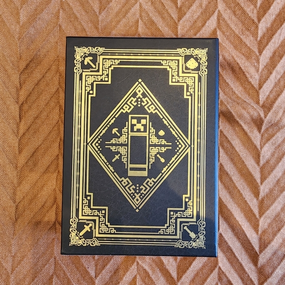 Minecraft The Complete Handbook Collection - Picture 3 of 11